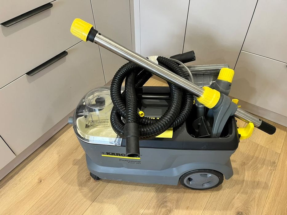 Моющий пылесос Karcher
