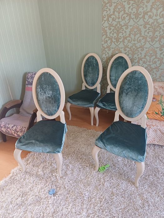Продам стулья…..