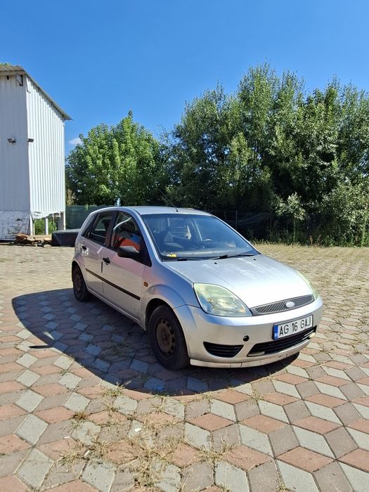 Vând Ford fiesta 2004 1.4  TDCI