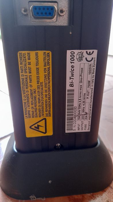 UPS 1000VA 700W  220v