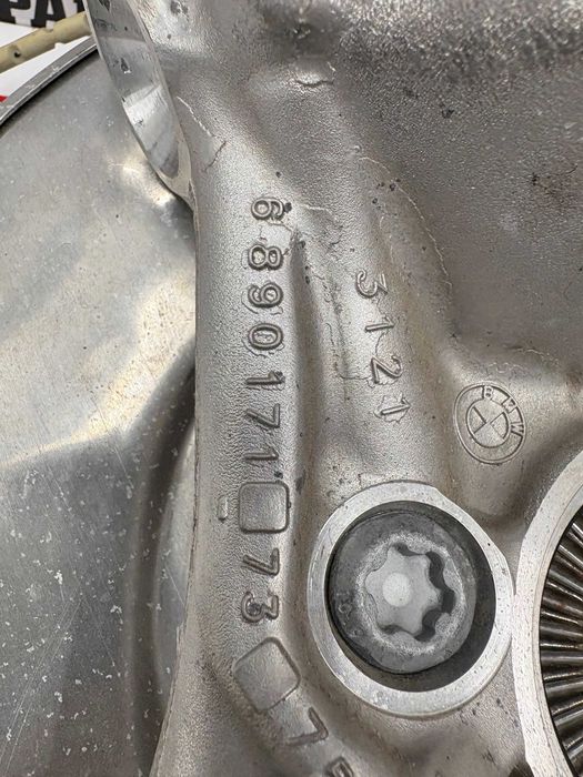 Преден Ляв Шенкел С Лагер За БМВ 1 Ф70 2 Ф74 Ф78 У06 BMW 1er F70 2er F74 F78 U06