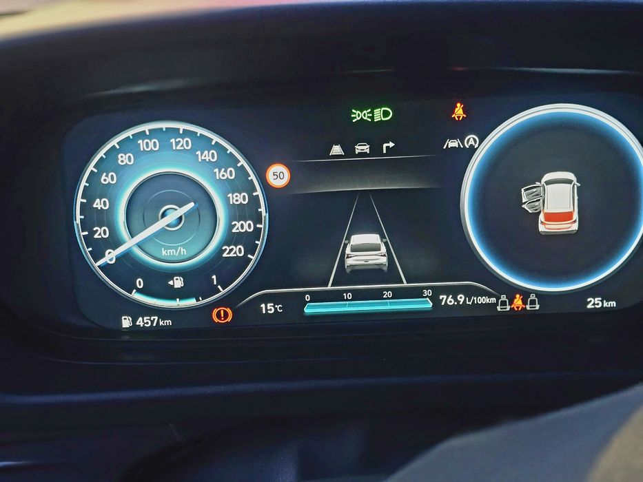 Hyundai i20 Premium Hybrid 2025 Нов 26 км