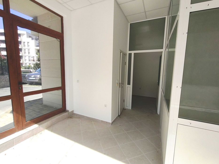 Продава се Ателие в с. Шкорпиловци, Област Варна - 61 кв.м за 2000 €/кв.м - Снимка #16