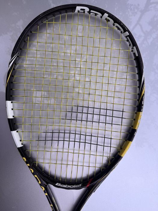 Ракети за тенис на корт
