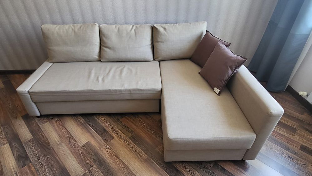 Продается диван.