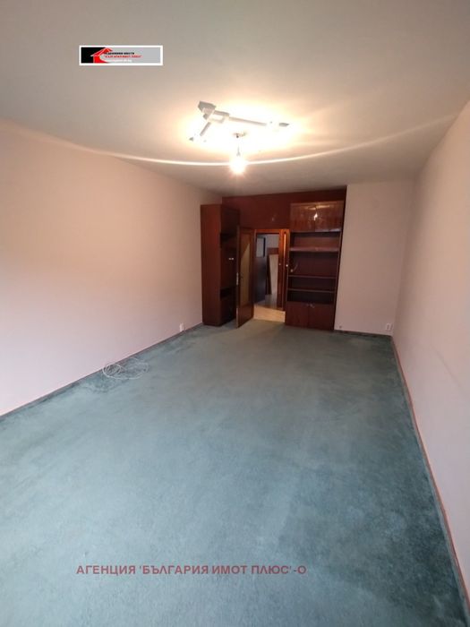 Дава се под наем Тристаен апартамент в София, Света Троица - 110 кв.м за 561 € - Снимка #9