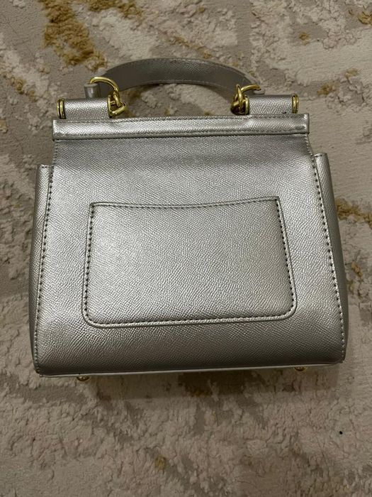 Продам сумочку новую