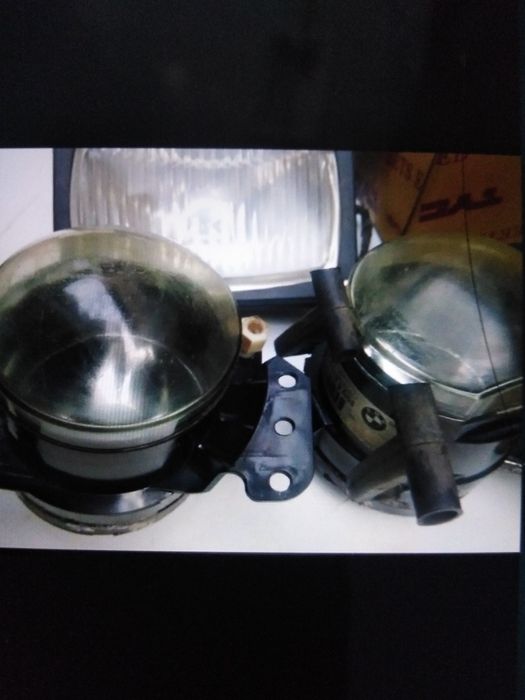 Proiectore ceata Dacia și BMW