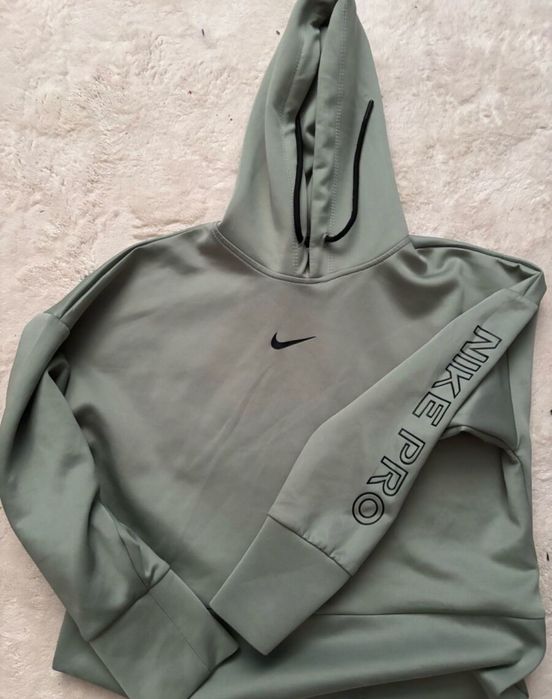 Зелен суитчър Nike ,с надпис Nike pro