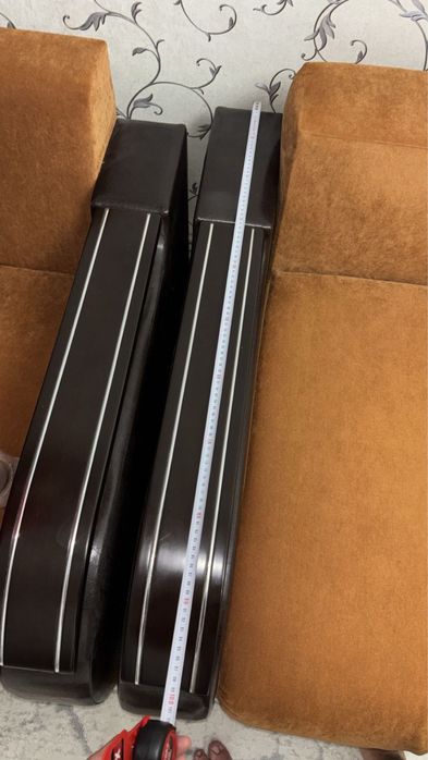 Срочно Продаю комплект: диван + два кресла