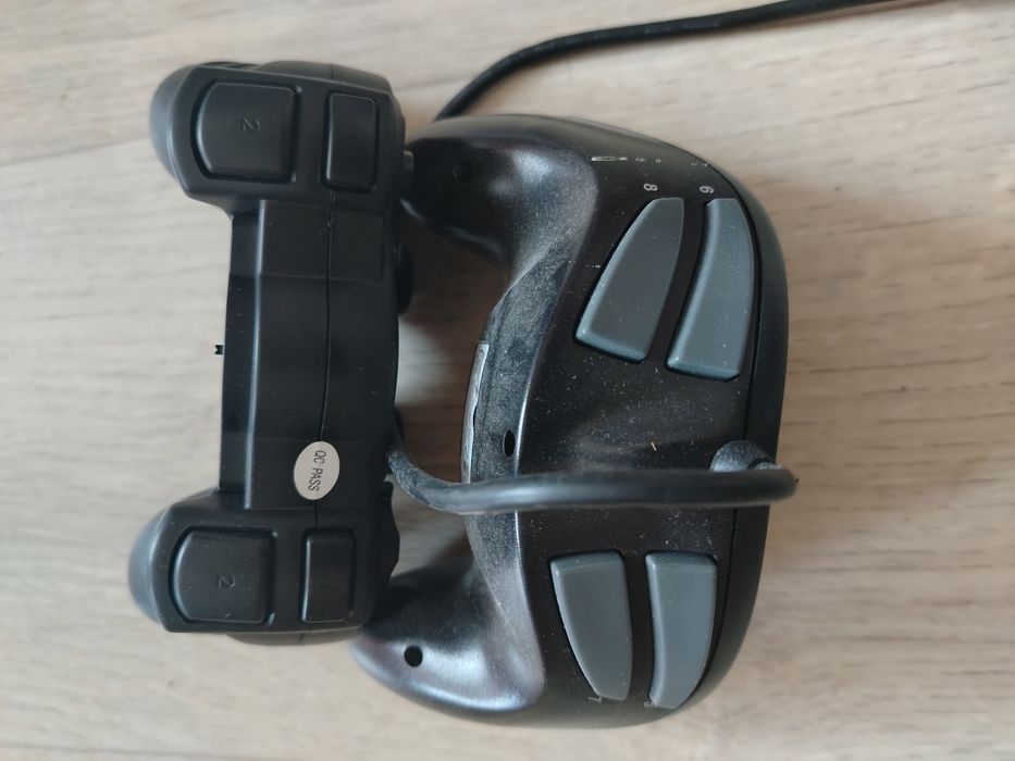 Продаётся Игровой джойстик