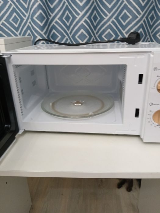 Микроволновка новая