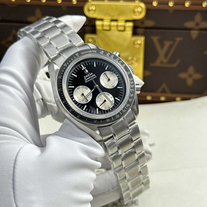 omega speedmaster сребристо/черно