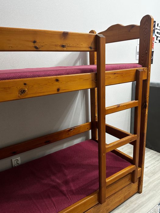 Двухярусная кровать