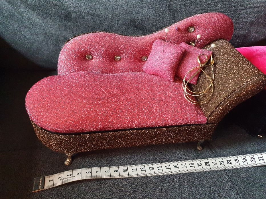 Розова кутия за бижута