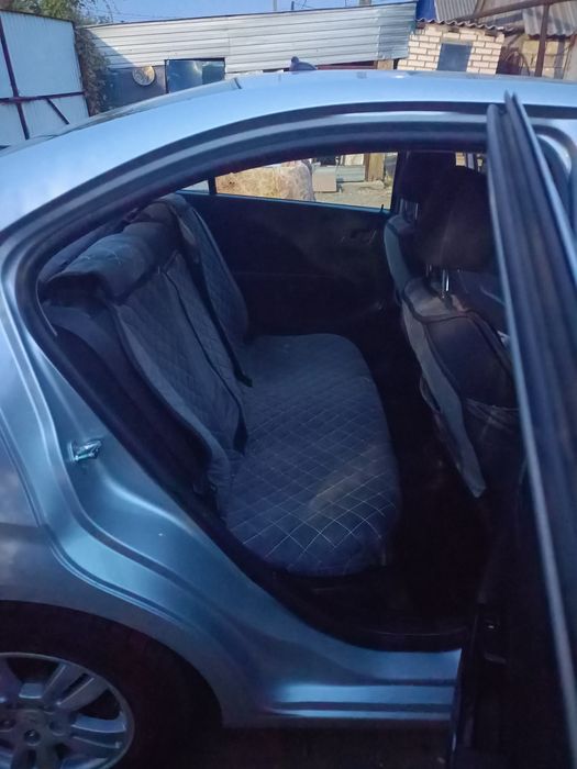 Продам машину Шевроле Авео 2014 года