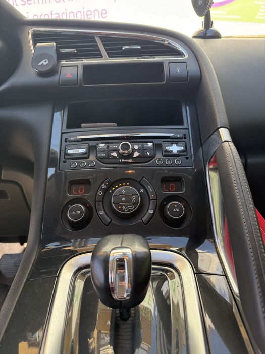 PEUGEOT 3008 2013