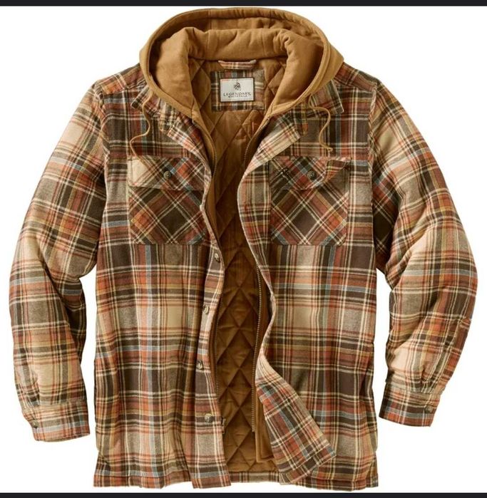 Hanorac Legendary Whitetails men's maplewood hooded shirt jacket.