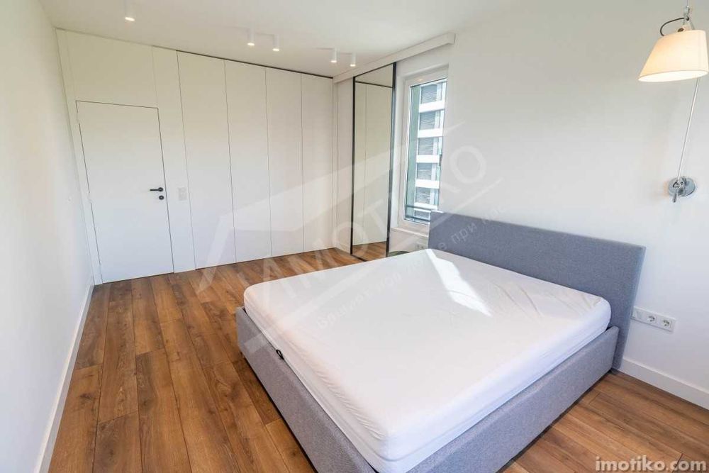 Дава се под наем Тристаен апартамент в София, Изгрев - 120 кв.м за 1000 € - Снимка #4