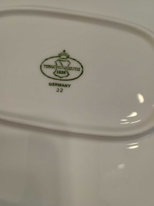 Ретро порцеланово плато 32(22см