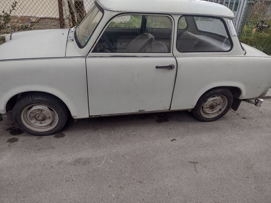 Продавам Трабант 601