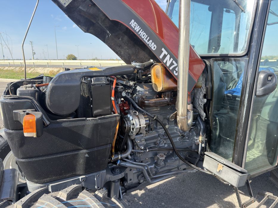 Tractor New Holland TN 75 F Cabina  cu Aer Conditionat an 2002 Import Belgia Fiat 70 90 Fiat 80 90 New Holland TD 65 TD 75 TD 85 Case John Deere Claas