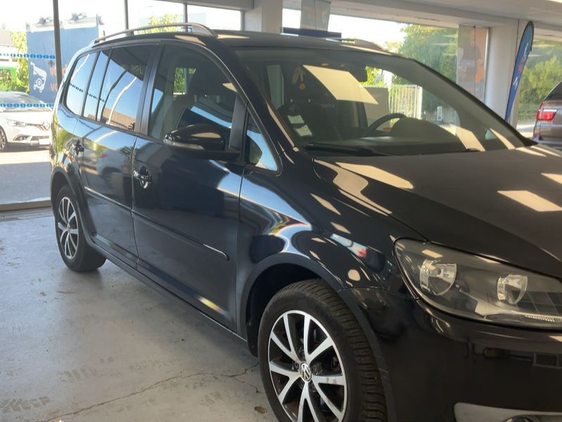 Volkswagen Touran 2.0 TDI Design Edition 2011