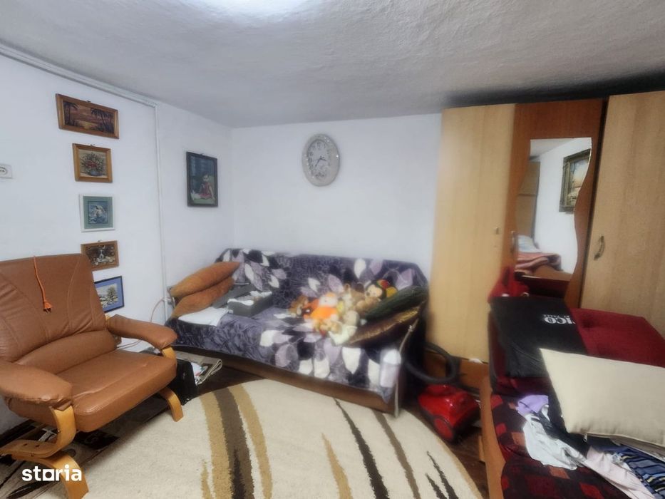 Casa cu 2 camere in Margineni