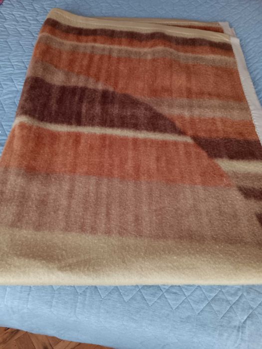 2 НОВИ памучни одеала по 25 лв.