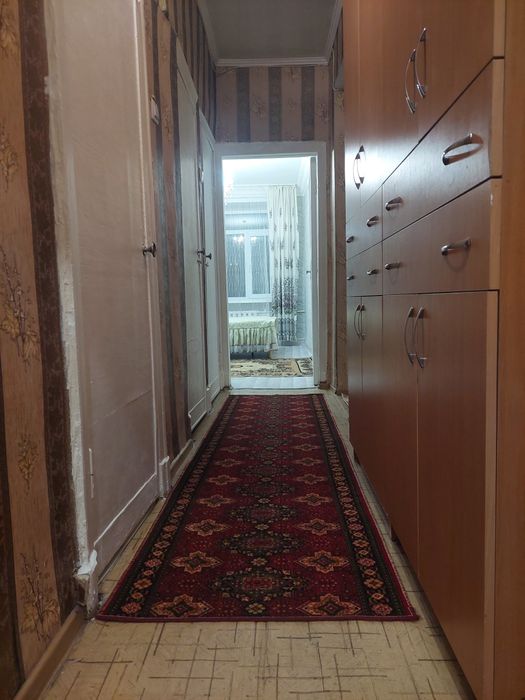 Продам двух комнатную квартиру