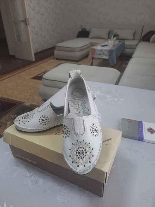 Летние мокасины белые кожанные