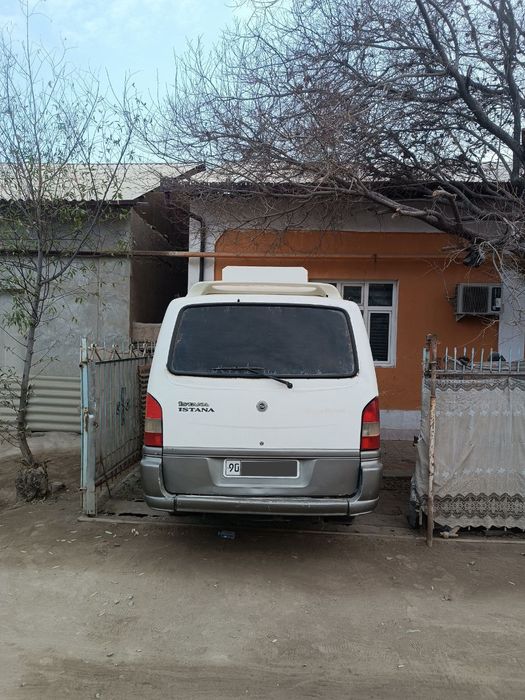 ISTANA SONG YONG SOTLDI YIL2002 w601  mator moy yemidi tagida rama bor