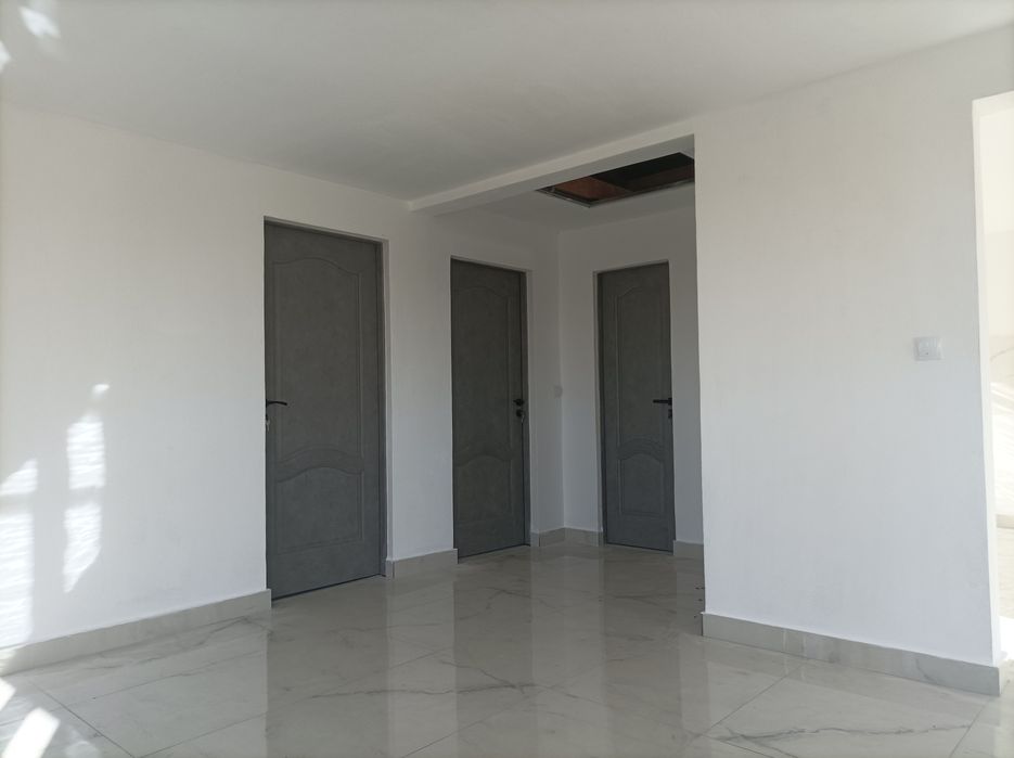 Vând casă nouă în Tileagd  cu u 2877 mp teren intravilan