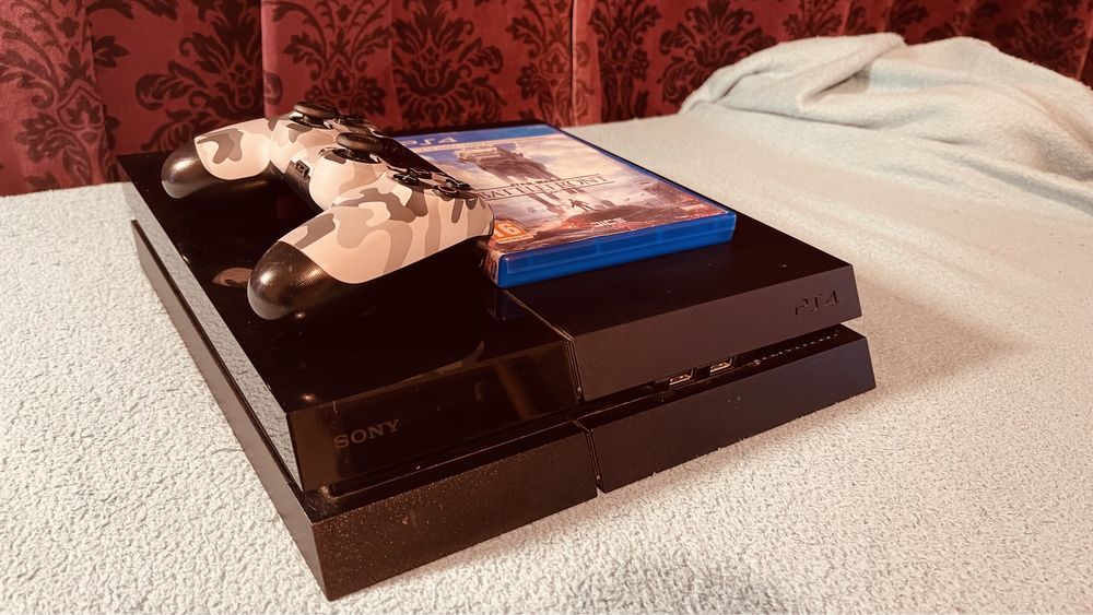 Consola PS4 model CUH 1004 A Timisoara OLX.ro