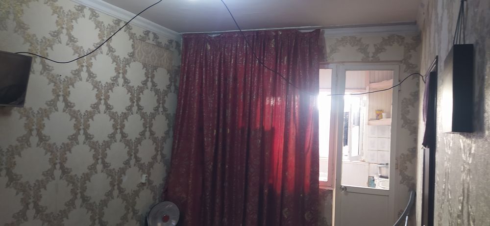 Продаю квартиру в учтепинским районе