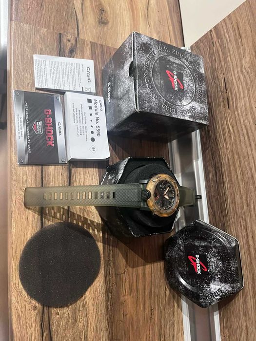 G-Shock часовник