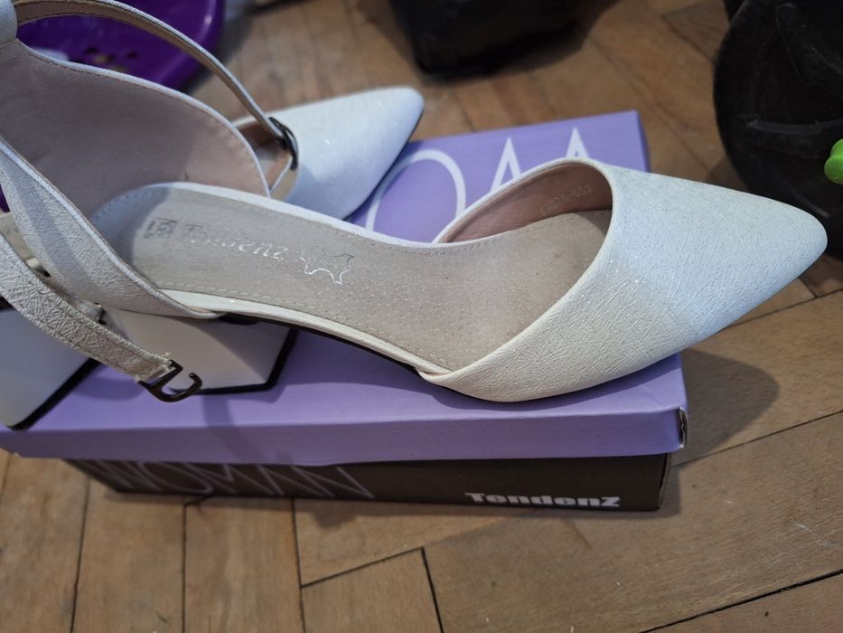 Официални обувки (бели)