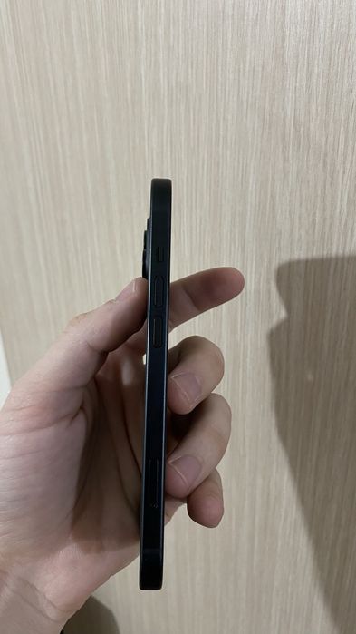 Продам Iphone 15 на 128