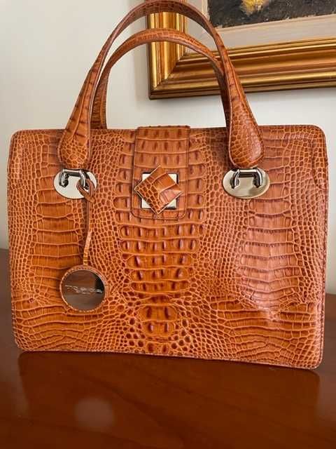 Geanta Tosca Blu din piele naturala, model croco