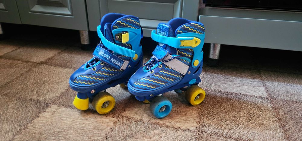 Продаю ролики квады