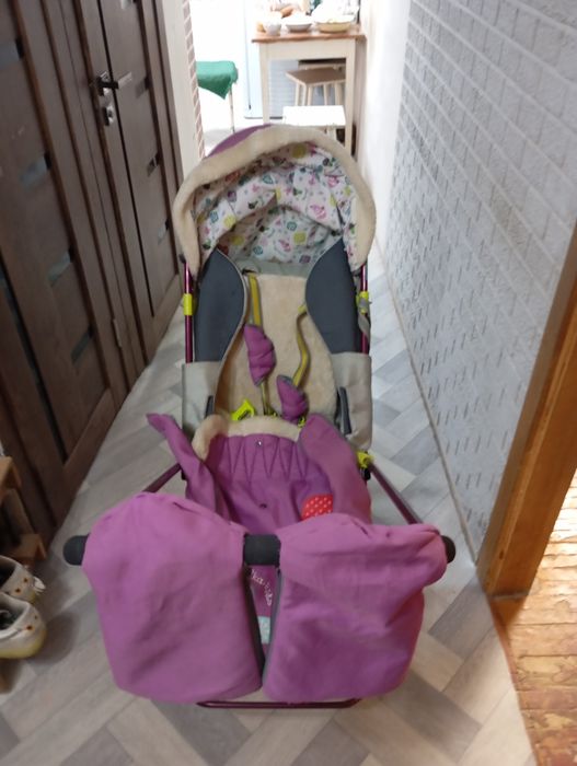 Санки- коляска в отличном состоянии.