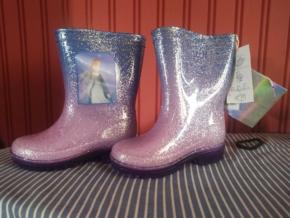Гумени Ботуши на Елза