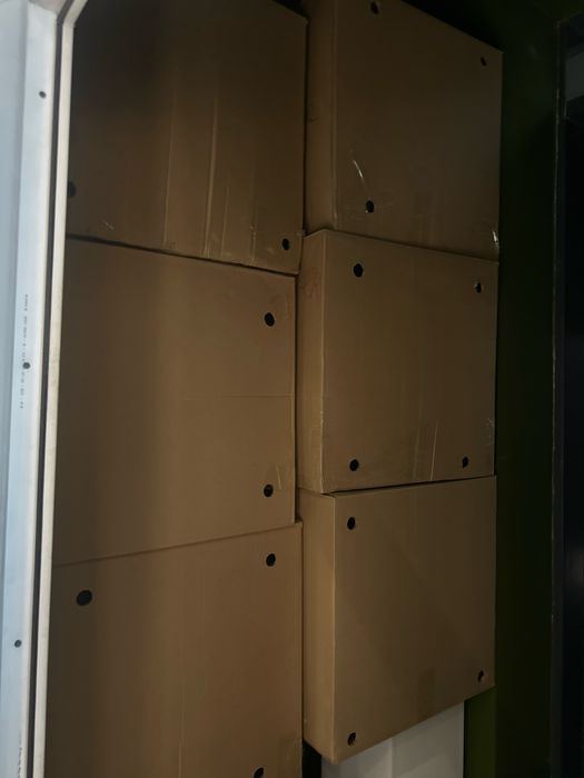 Отдам коробки бесплатно