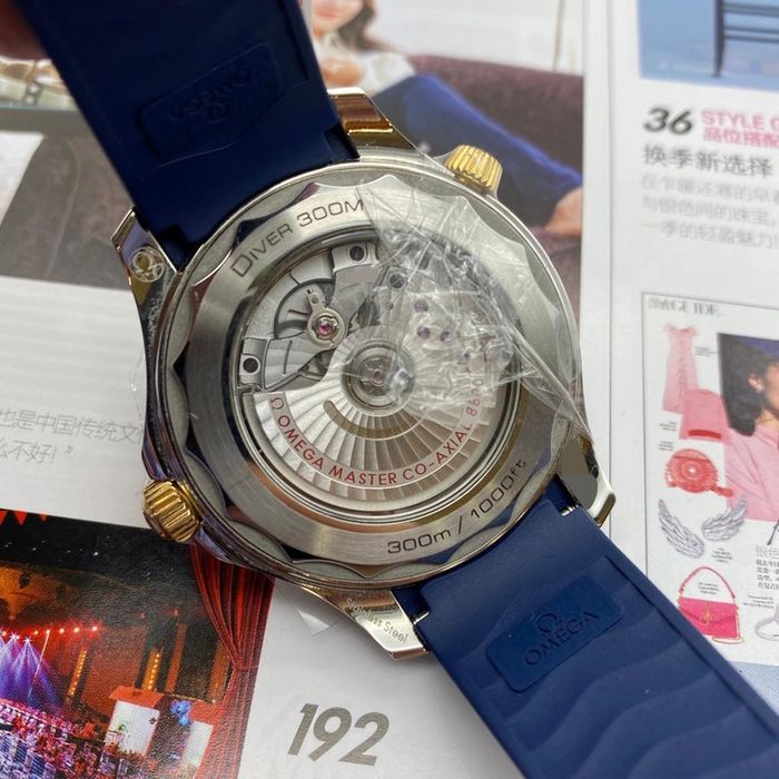 Ceas  Omega Seamaster Diver 300M 42mm Blue Gold Automat