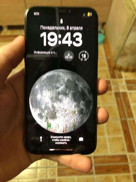 Продам iPhone X 64 гб в нормальном состояний