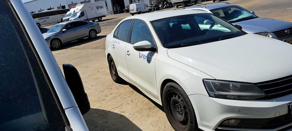 VOLKSWAGEN Jetta 2016 — imagine 3