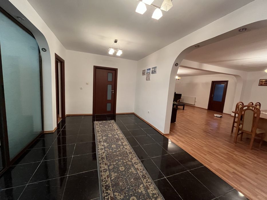 Casa 2008 Proprietate superba-Varsatura