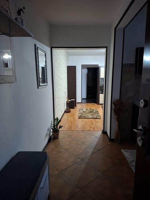 Închiriez apartament 2 camere