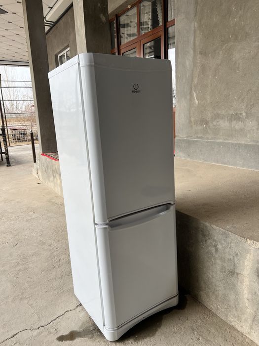 ХОЛОДИЛЬНИК Холодильник Indesit, рабочий, морозилка pasida srochno