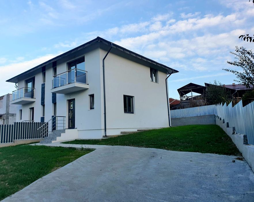 Casa nouă, la cheie,Curtea de Argeș, proprietar.